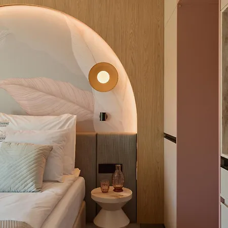 Persante Sunrise Collection By Downtown Aparthotel